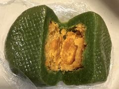 蛋黄肉松青团-钱记包子糕团