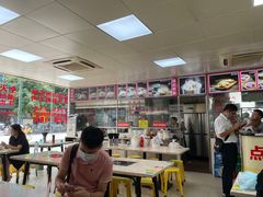 -华威达牛庄(黄埔大道西店)