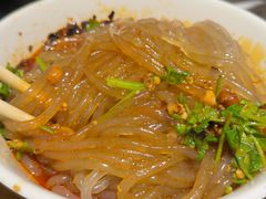 -万记麻辣烫国展总店