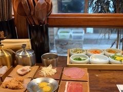 -银米·云南传统过桥米线(双廊黑金冠店)