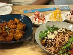 -小镇大厨新概念复合中餐厅(万达广场大连高新店)