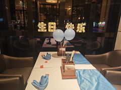 -广州万富希尔顿酒店·感趣自助餐厅·金秋蟹宴生蚝海鲜刺身烧烤