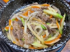 牛肉石锅拌饭-韩国明洞碳烤肉(常平店)