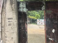 -东湖小天池真人CS彩弹野战基地