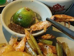 -大头虾越式风味餐厅(光明广场店)