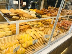 -焙丽拾光(麦凯乐直营店)