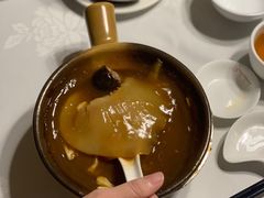 砂煲蟹肉鲍翅-泰国村酒楼(良木园酒店)