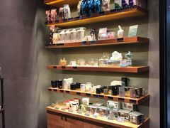 -星巴克(杭州湖滨银泰E区店)