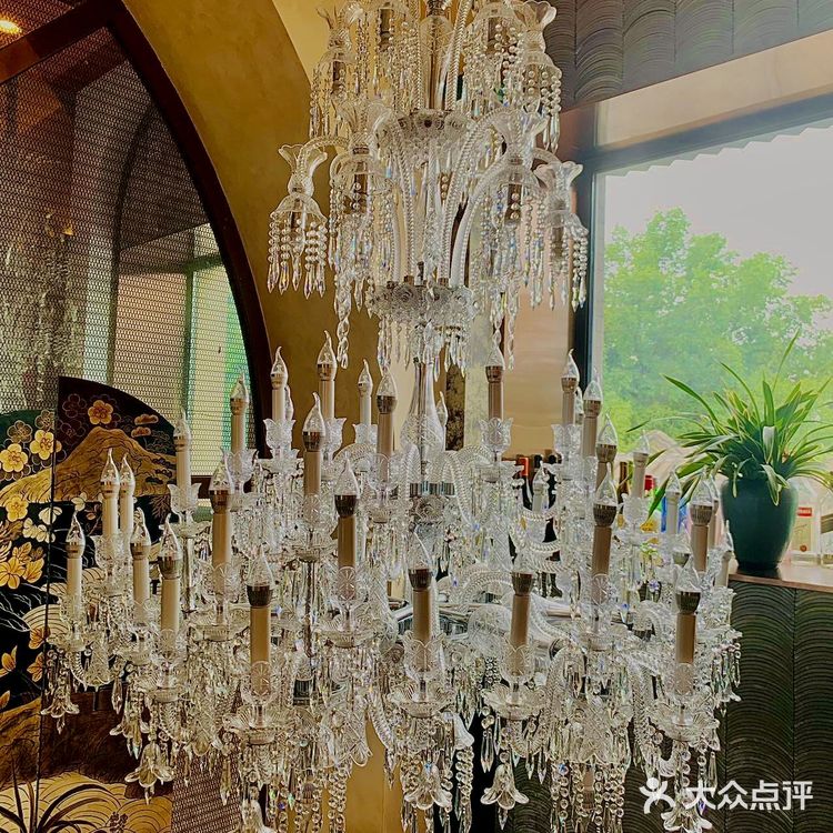 东四Vibes •Bistro•Wine•Bar