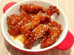 -必胜客(证大大拇指店)