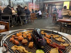 -小辣椒火盆烧烤(温泉南街店)