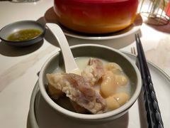 老妈蹄花汤-麻六记(新天地店)