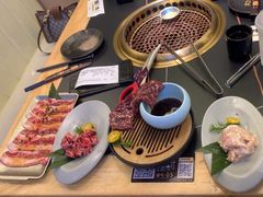 -極屋鮨牛 · 烧肉酒场(时代C馆店)