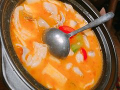 版纳野果酸汤鱼-云海肴·汽锅鸡·云南菜(天山百盛优客店)