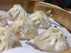 蟹粉小笼-馋三尺蟹粉小笼(人民广场店)