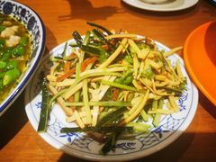 香菜拌豆干丝-百年神厨·地道川菜(清江西路店)