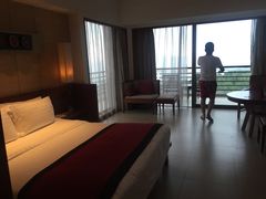 -三亚湾海居铂尔曼度假酒店