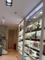 -EMILY艾枚莉美甲美睫·美颜·现磨咖啡