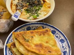 葱油蛋饼-老客满蛋饼(双塔市集店)