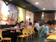 大堂-麦当劳(明湖店)