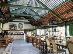 -喜洲吧·江畔老船厂·庭院餐厅(喜临院店)
