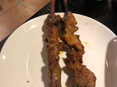 红柳烤肉-壹号院音乐餐厅•烤全羊•新疆菜(浐灞店)