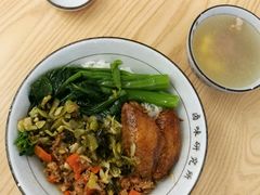 -狮头牌卤味研究所·卤味饭(花城汇南区店)