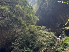 -龙水峡地缝景区