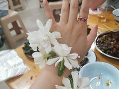 -李双猪·小龙虾·烧烤·羊肉煲(乐山店)