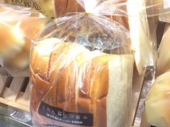 -乐兹薇尔高端烘焙店(海宁西田城店)