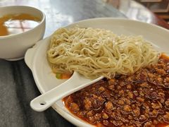 炸酱捞面-周门传统竹升面
