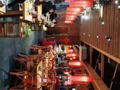 -野山舂·贵州现舂酸汤火锅(鸿通城店)