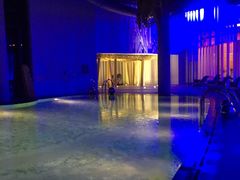 -上海滴水湖皇冠假日酒店