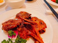 -上海虹桥君丽假日酒店(娄山关路地铁站店)