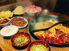 -萍姐火锅·公路夜市(武汉首店)