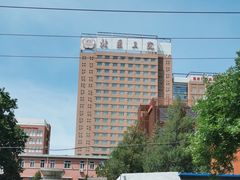 -北医三院门诊部-地上停车场