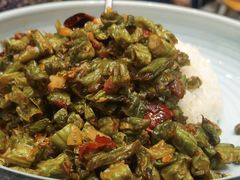 -西部马华清真兰州牛肉面·烧烤夜市(三里河店)