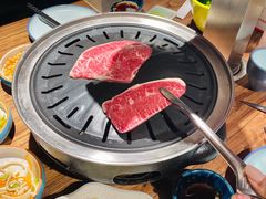 -明洞阿姨·韩式酱蟹烤肉·创意料理(三元桥店)