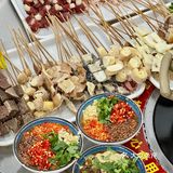 这家牛杂店每次去都是座无虚席的…… 