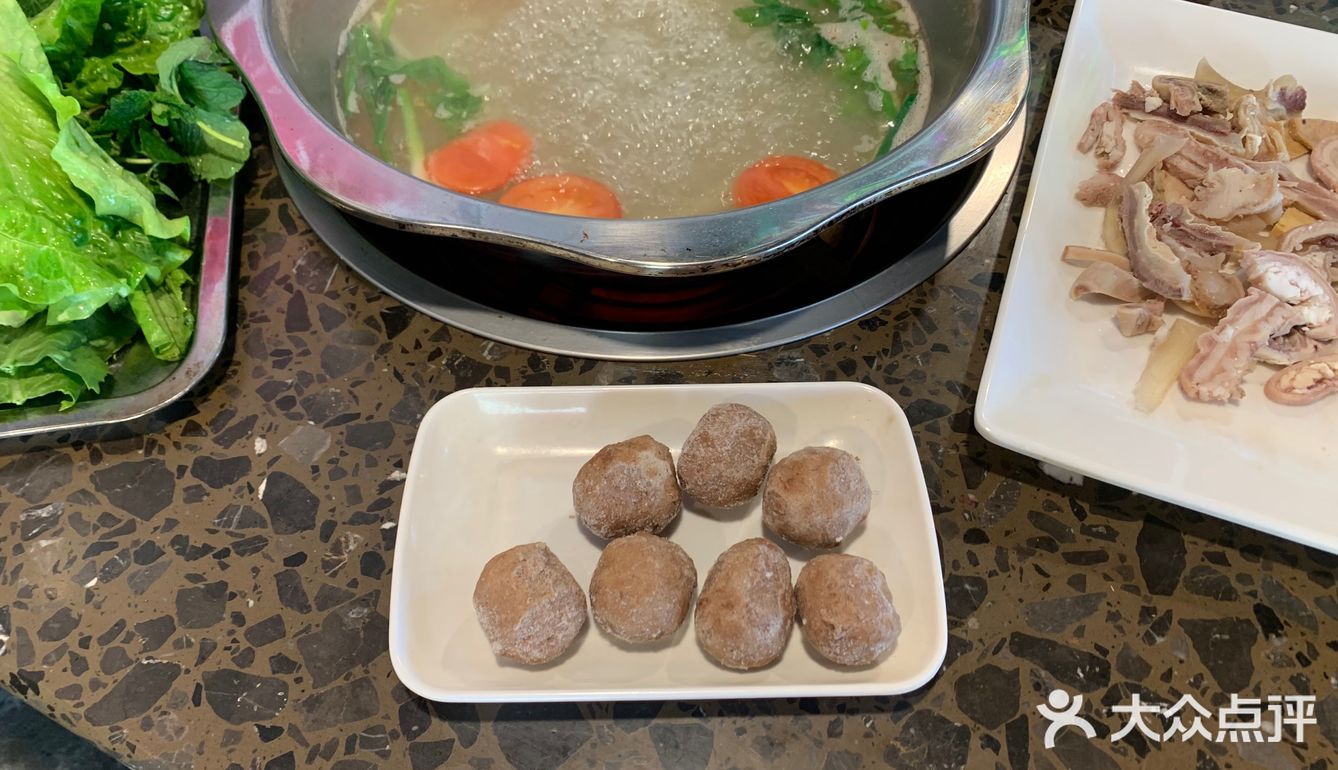 冬日的快乐是干饭~[调皮]