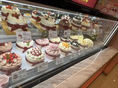 -花花卷卷·鲜食蛋糕(静安久光百货店)