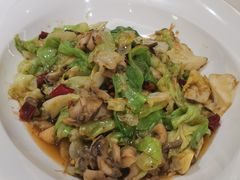 杭白菜炒黄蘑-名都饭店