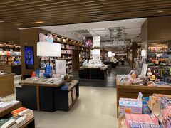 -茑屋书店(天目里店)