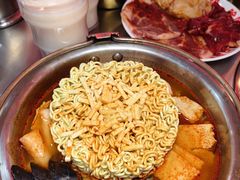 -哈哈碳都·牛肋条无限自助烤肉(宝龙店)
