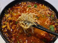 -牵人麻辣粉(粉巷店)