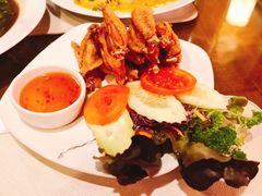 炸鸡翅-Log Home Boutique Hotel