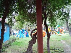 -雪山彩虹谷景区