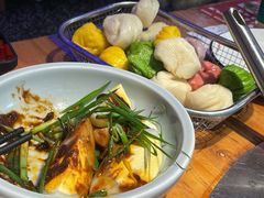 -山河屯铁锅炖·非遗东北菜(南山店)