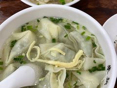 荠菜馄饨-朱新年·苏式汤团·面点(北寺塔店)