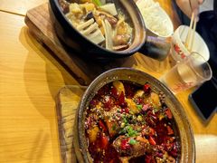 -有红鸡毛店·砂锅菜(抚琴夜市店)